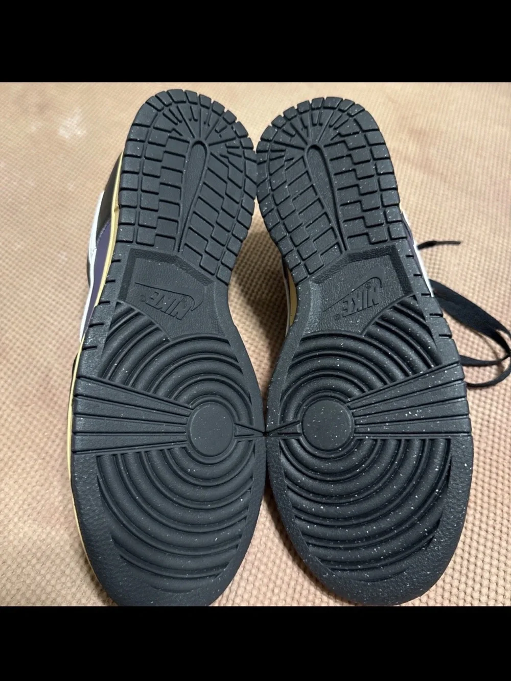 Nike stylish low